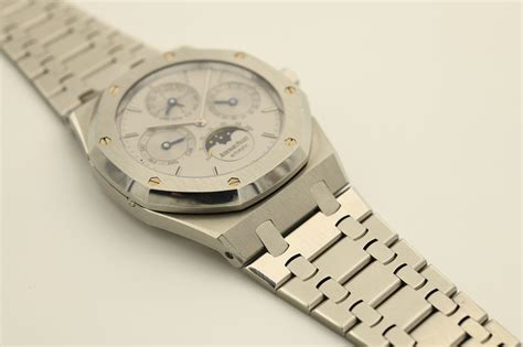 audemars piguet 25820|royal oak 15300.